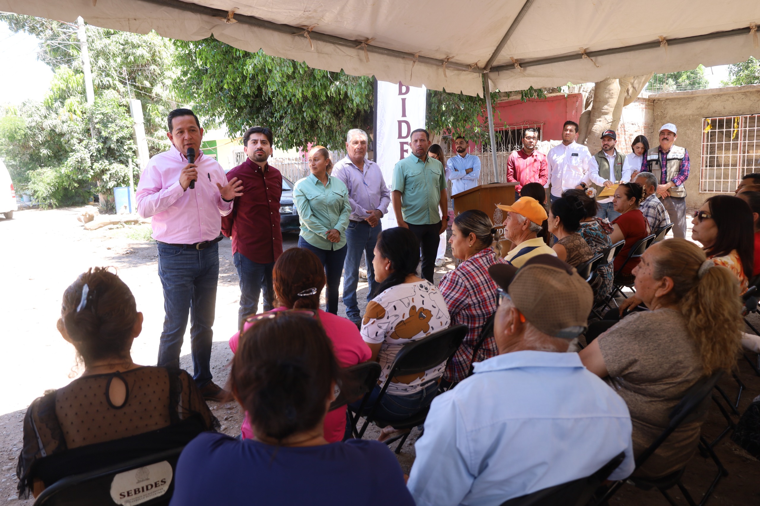Autoridades dan inicio a obras de rehabilitación de drenaje en Villa Juárez, Navolato