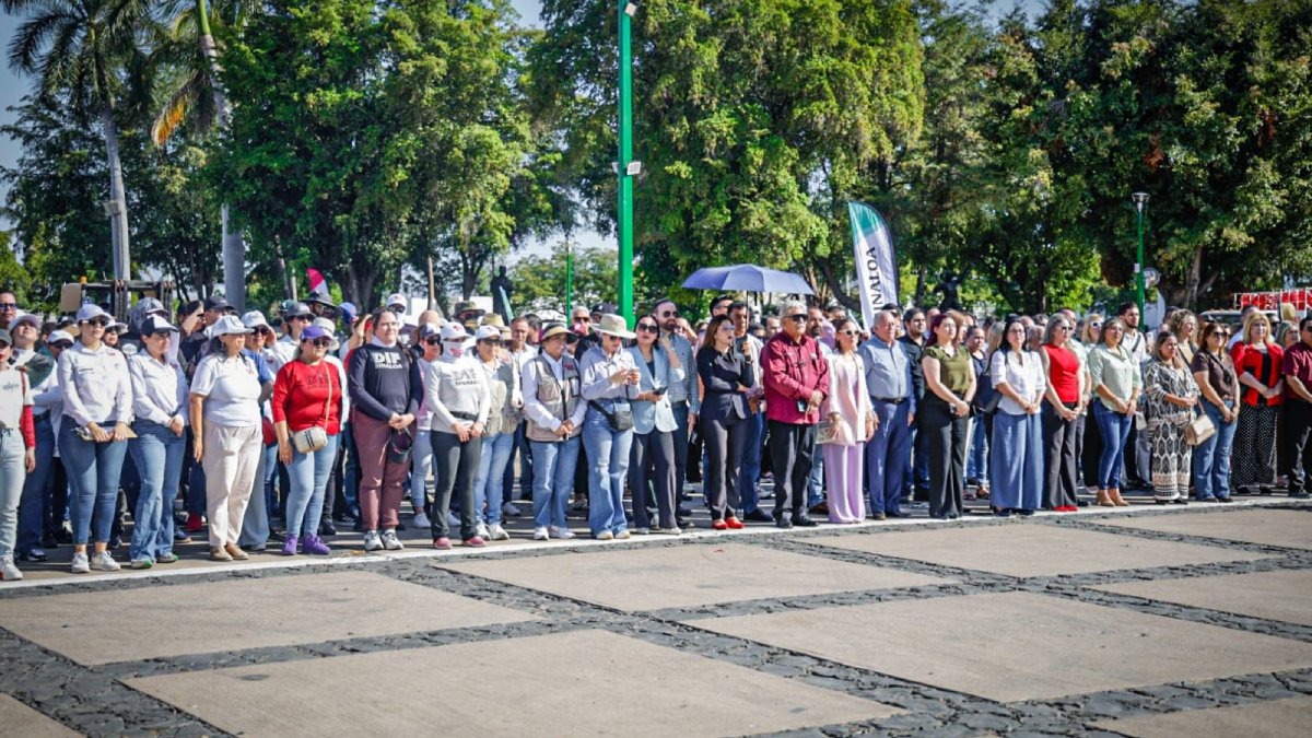 izamiento de bandera por 106 aniversario luctuoso de venustiano carranza culiacan asisten