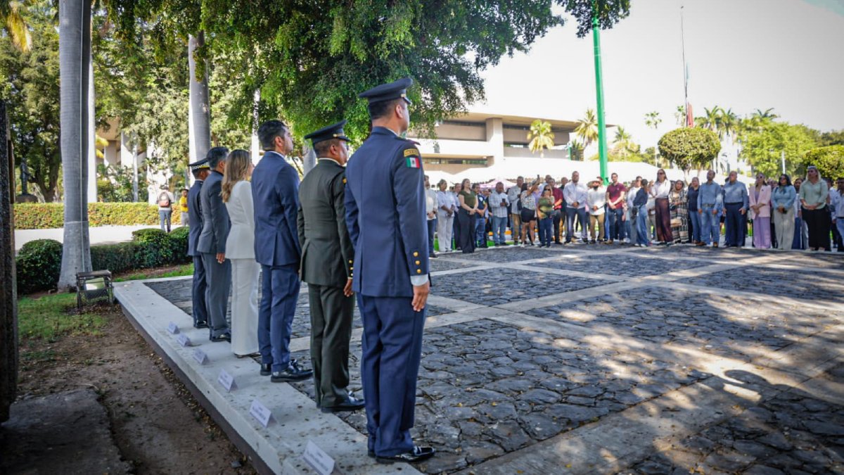 izamiento de bandera por 106 aniversario luctuoso de venustiano carranza culiacan lugar