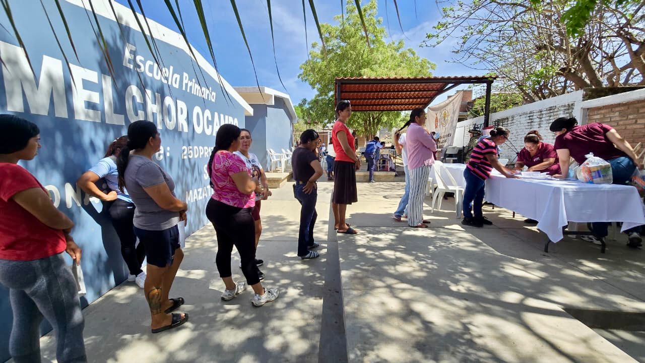 Jornada médica en zona rural de Mazatlán