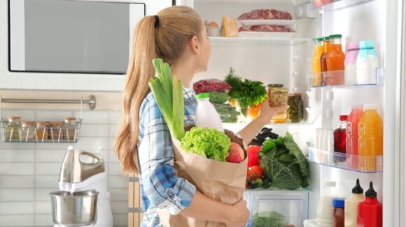 ¿Algunos alimentos se te echan a perder a pesar de mantenerlos refrigerados? Esta información te interesa