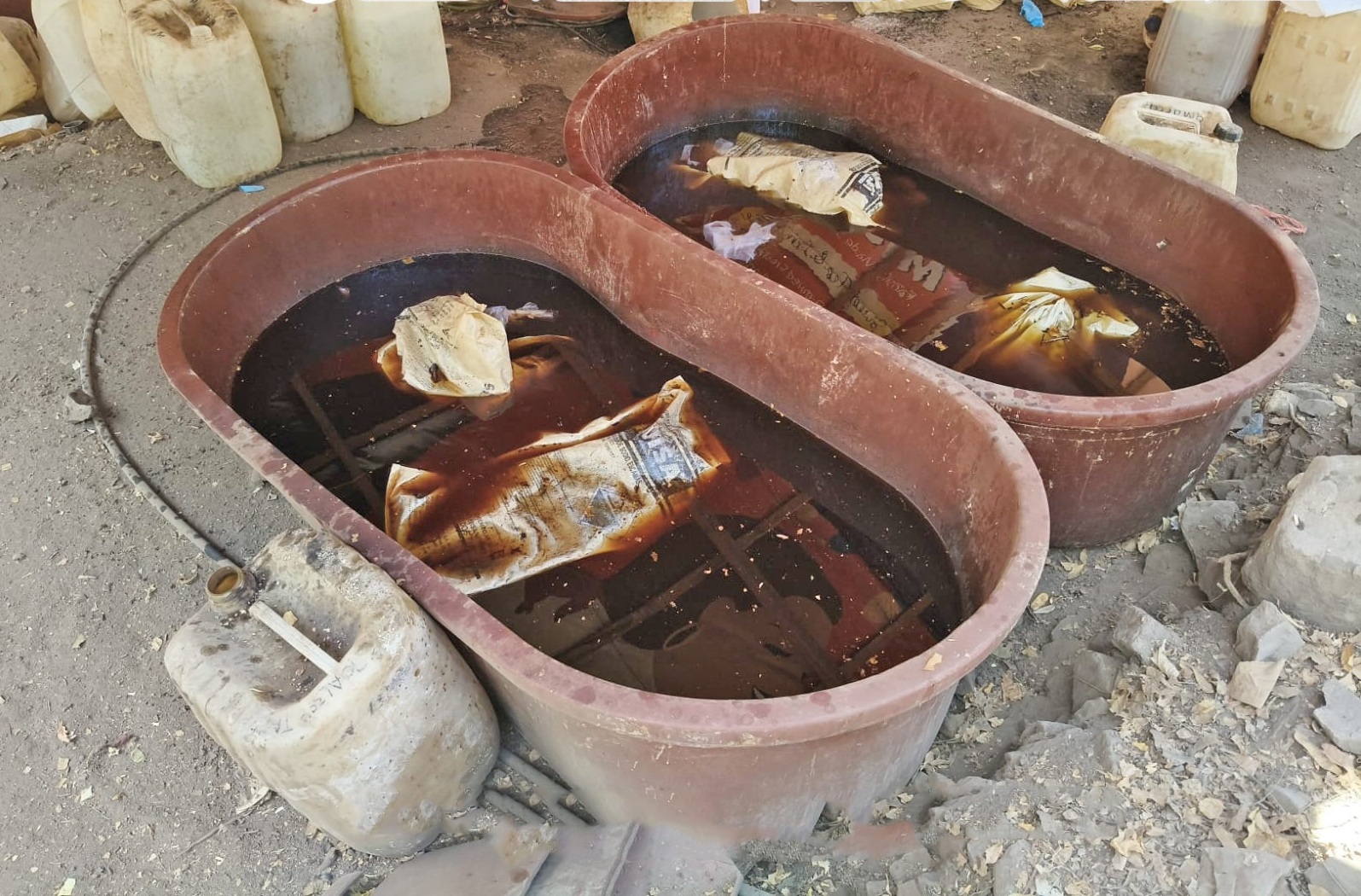 Marina desmantela dos laboratorios clandestinos en Culiacán