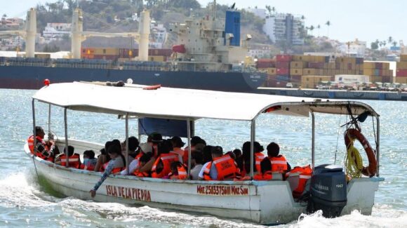 ¿Y el aire acondicionado? Cruces en lancha a la Isla de la Piedra en Mazatlán, Sinaloa, sube a los $16