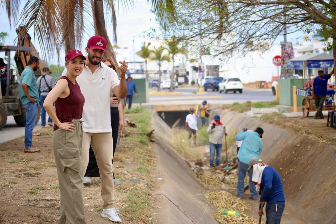 Limpieza de canales en Mazatlán