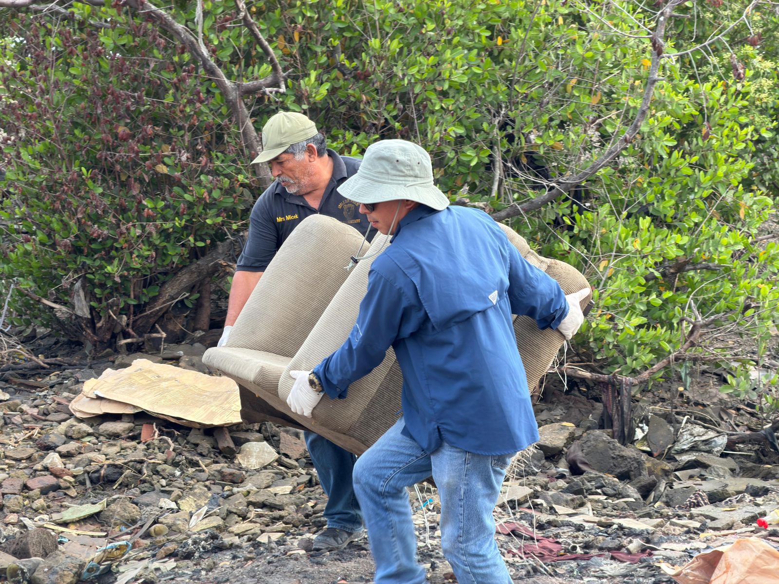 Jornada de limpieza en el Estero Estero del Infiernillo, Mazatlán