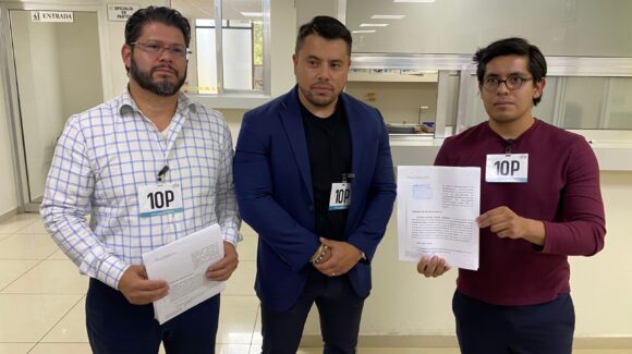 Quieren que Vargas Landeros sea restituido en la alcaldía de Ahome; abogados acuden al Congreso