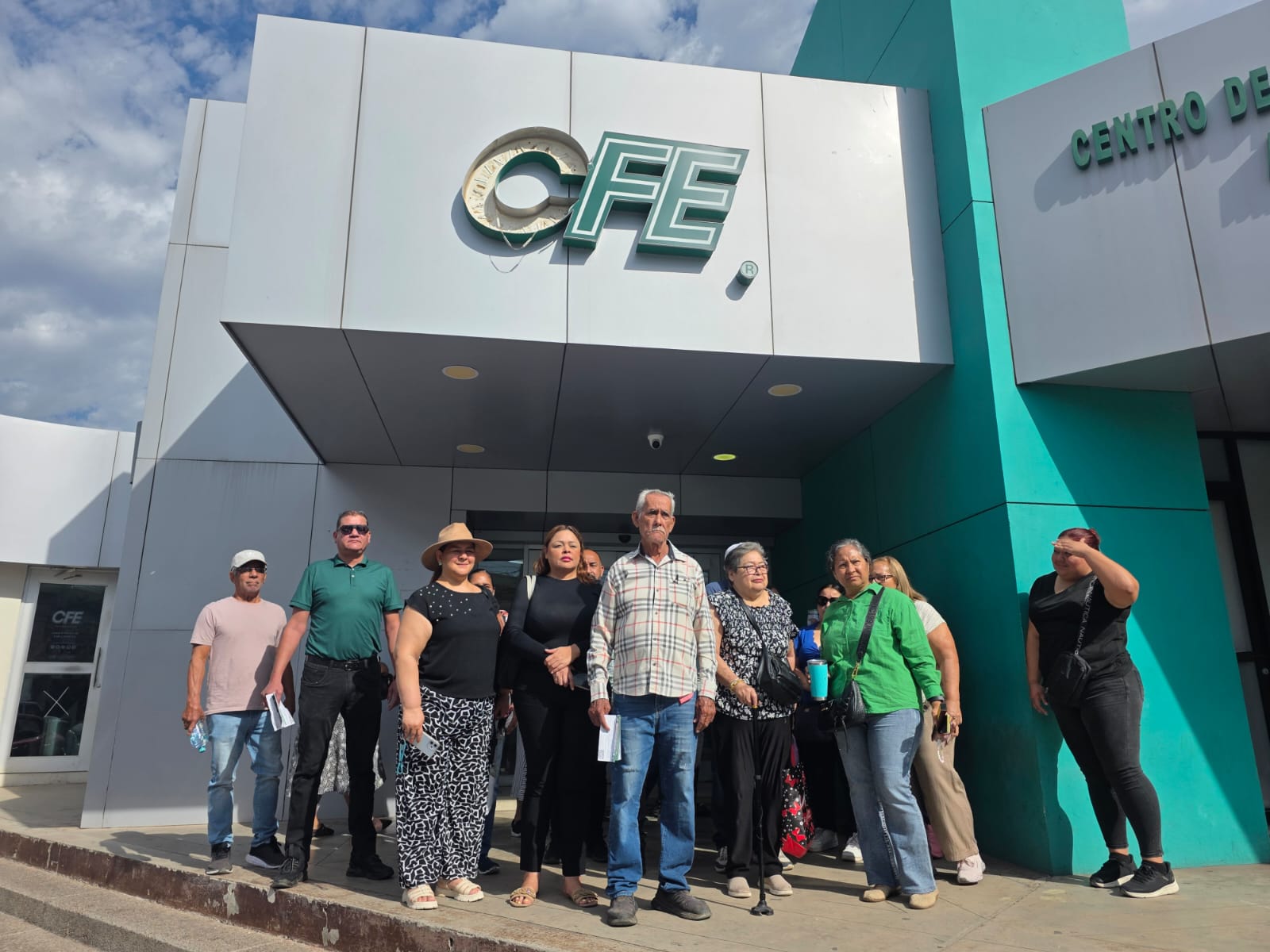 Vamos a gestionar una reunión con la directora de la CFE para atender los altos cobros de luz: Yeraldine Bonilla