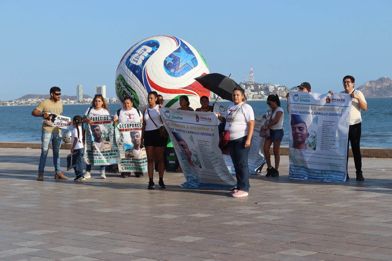 Manifestación por desaparición de José Martín Carrillo Godínez, en Mazatlán