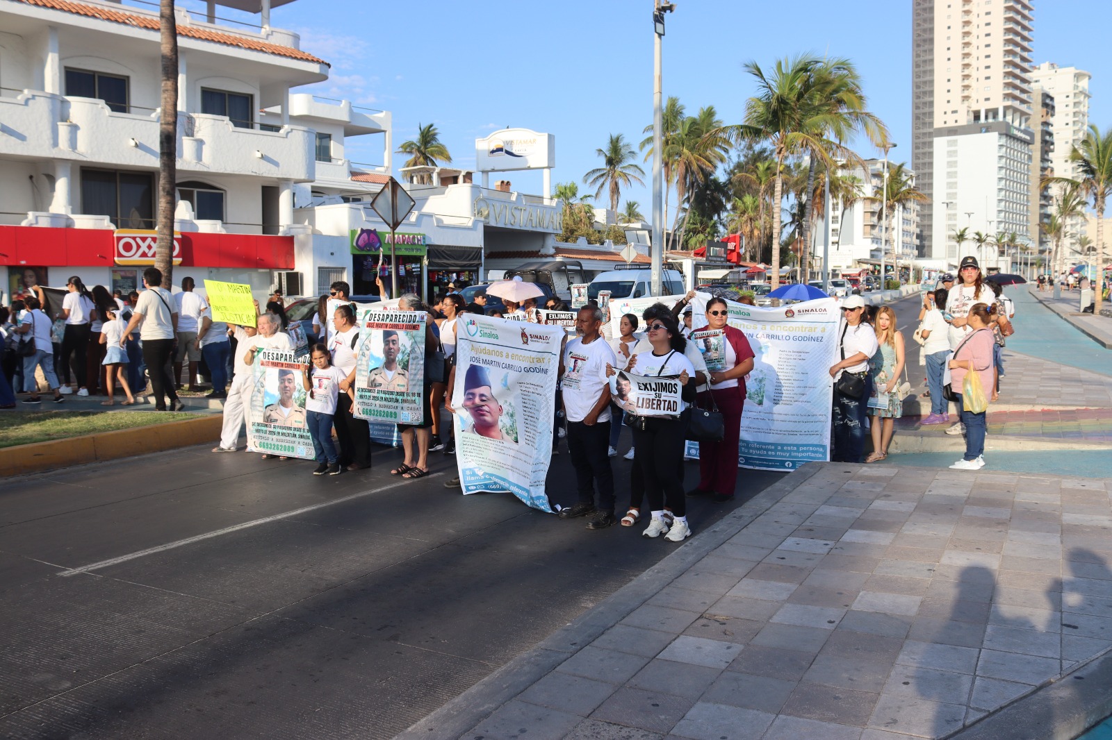 Manifestación por desaparición de José Martín Carrillo Godínez, en Mazatlán
