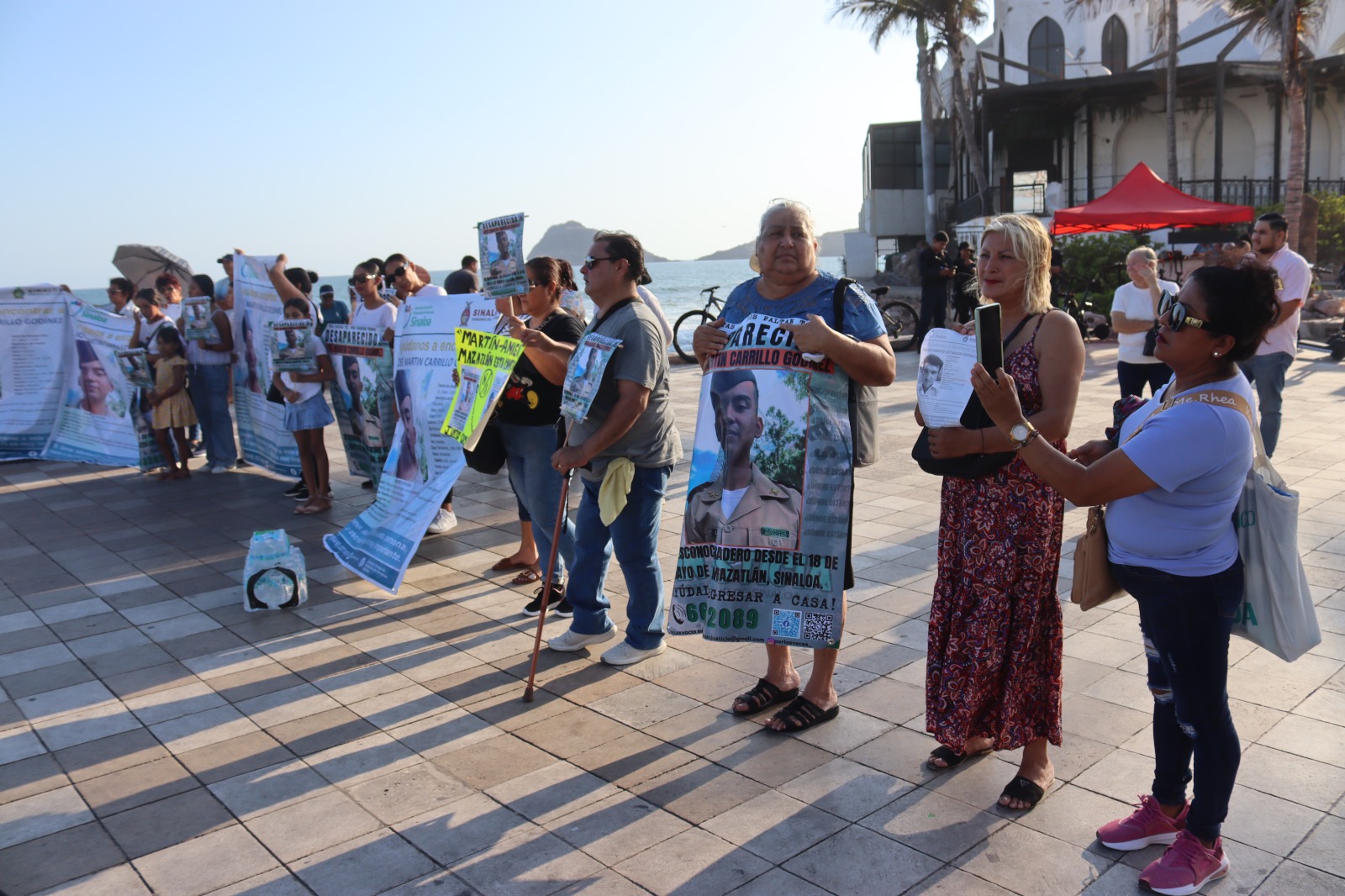 Manifestación por desaparición de José Martín Carrillo Godínez, en Mazatlán