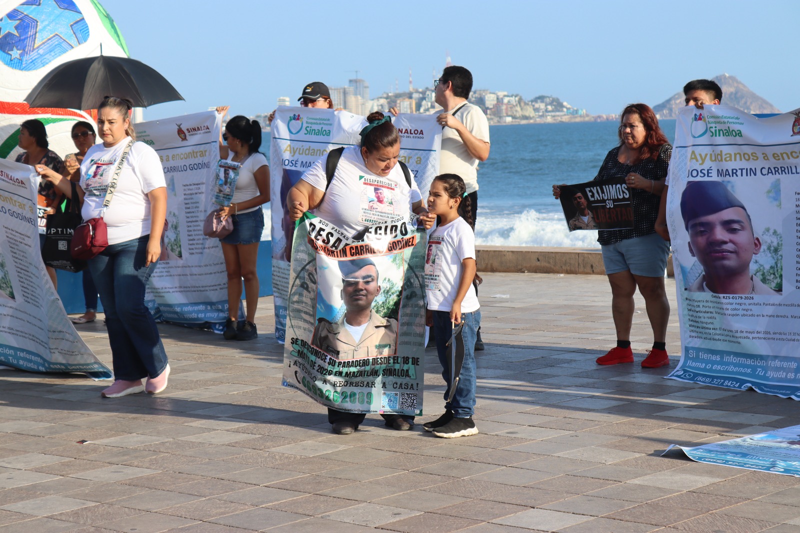 Manifestación por desaparición de José Martín Carrillo Godínez, en Mazatlán