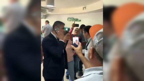 Manifestantes denuncian intimidación durante protesta contra CFE en Los Mochis