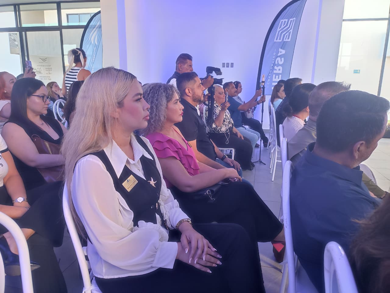María José Salazar imparte plática desde Hersa Corporativo, en Mazatlán