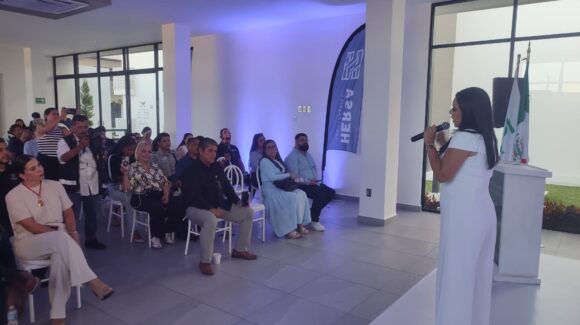El cliente quiere ser escuchado: María José Salazar imparte su plática “Vender desde la Abundancia” desde Hersa Corporativo