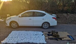 Marina asegura vehículo con reporte de robo en Culiacán