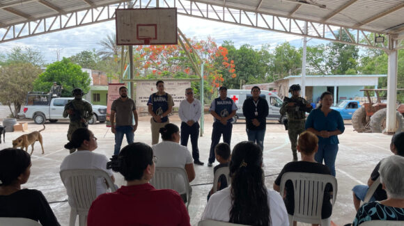 Marina lleva salud y apoyo social a El Quemado en Mazatlán, Sinaloa