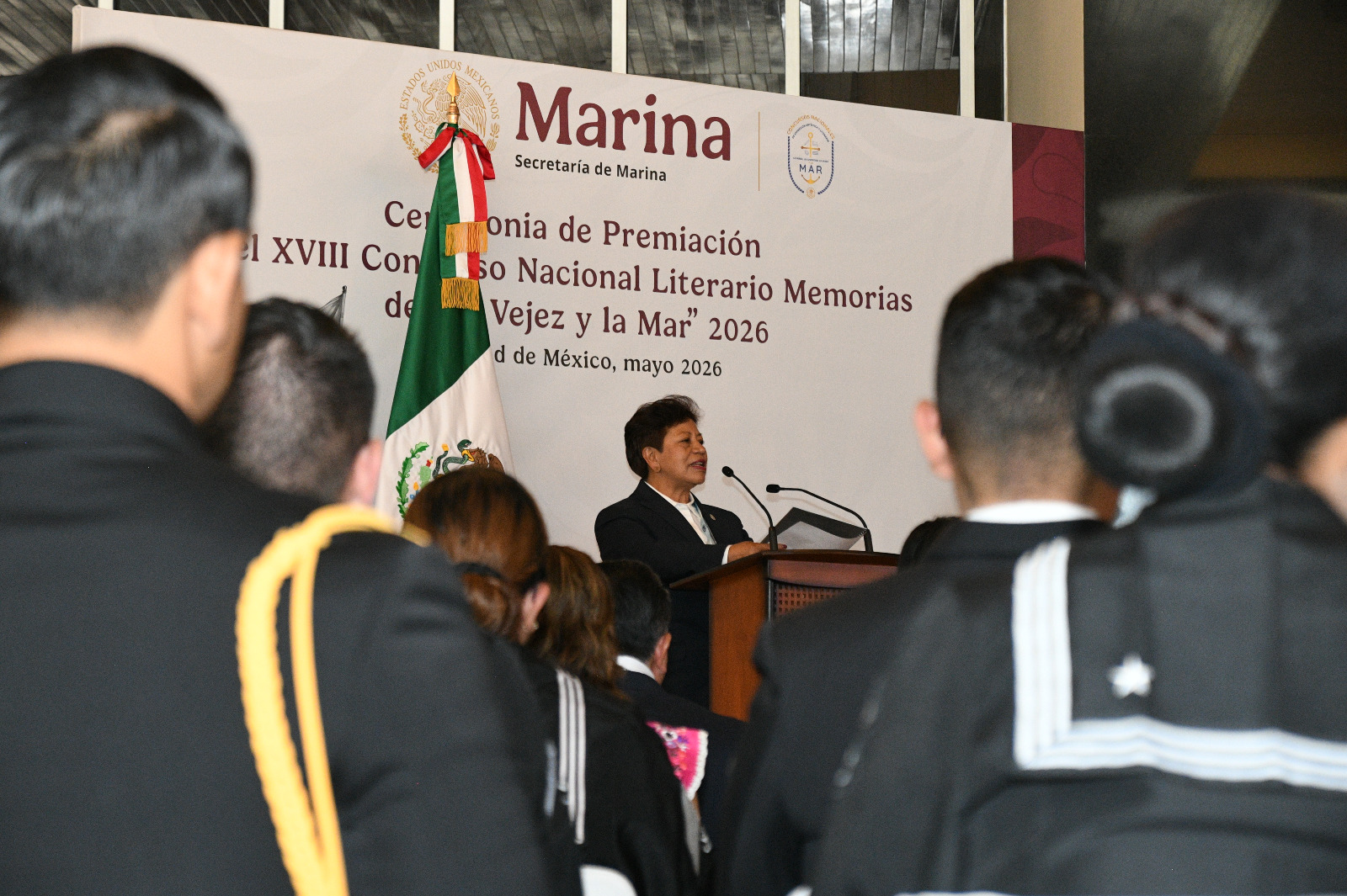 Marina reconoce a adultos mayores en concurso literario nacional