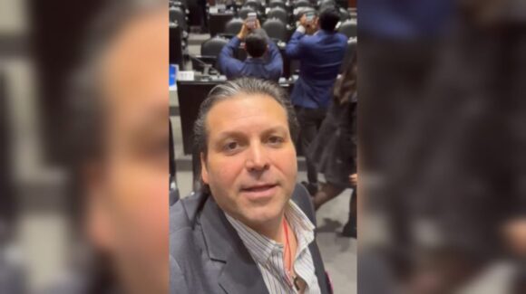 Propone diputado Mario Zamora cárcel e inhabilitación de hasta 20 años para acabar con los “aviadores” en el servicio público