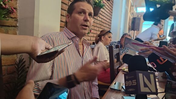 “Garantizo que si en Coahuila pueden, háganme gobernador de Sinaloa y van a ver que podemos gobernar sin vínculos con el crimen”: Mario Zamora