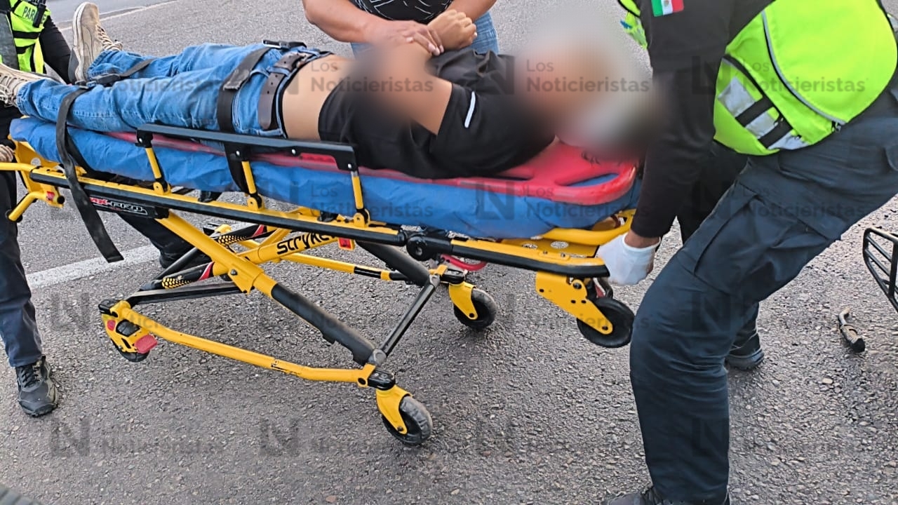 Motociclista choca contra torton en San Miguel Zapotitlán, Ahome