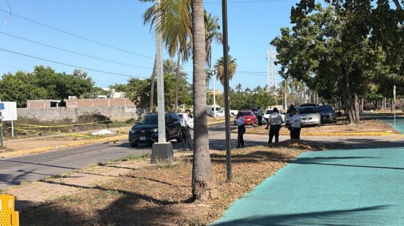 Motociclista pierde la vida tras derrapar en la avenida Sábalo-Cerritos en Mazatlán, Sinaloa
