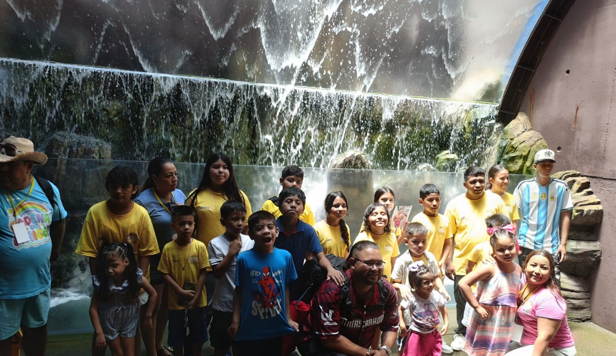 Niños de Durango y Torreón conocen el Gran Acuario Mazatlán