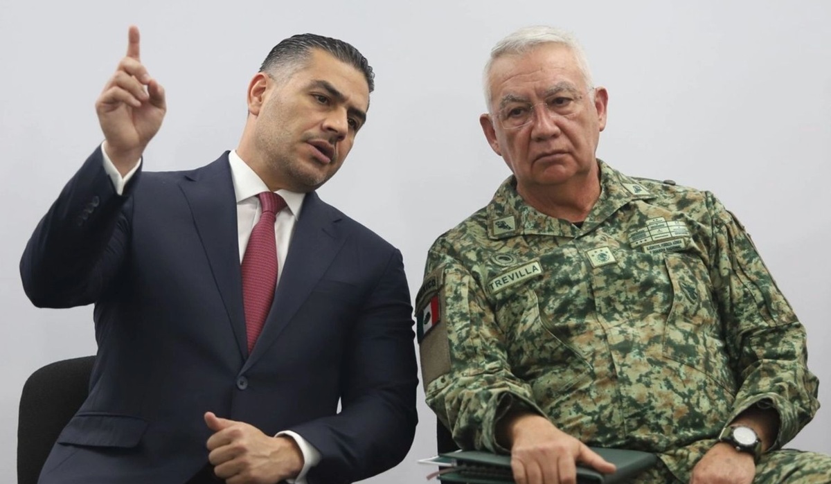 Omar García Harfuch y Ricardo Trevilla Trejo.