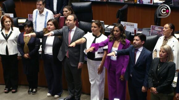 Omar López Campos rinde protesta como suplente de Enrique Inzunza Cázarez en el Senado, tras solicitud de licencia