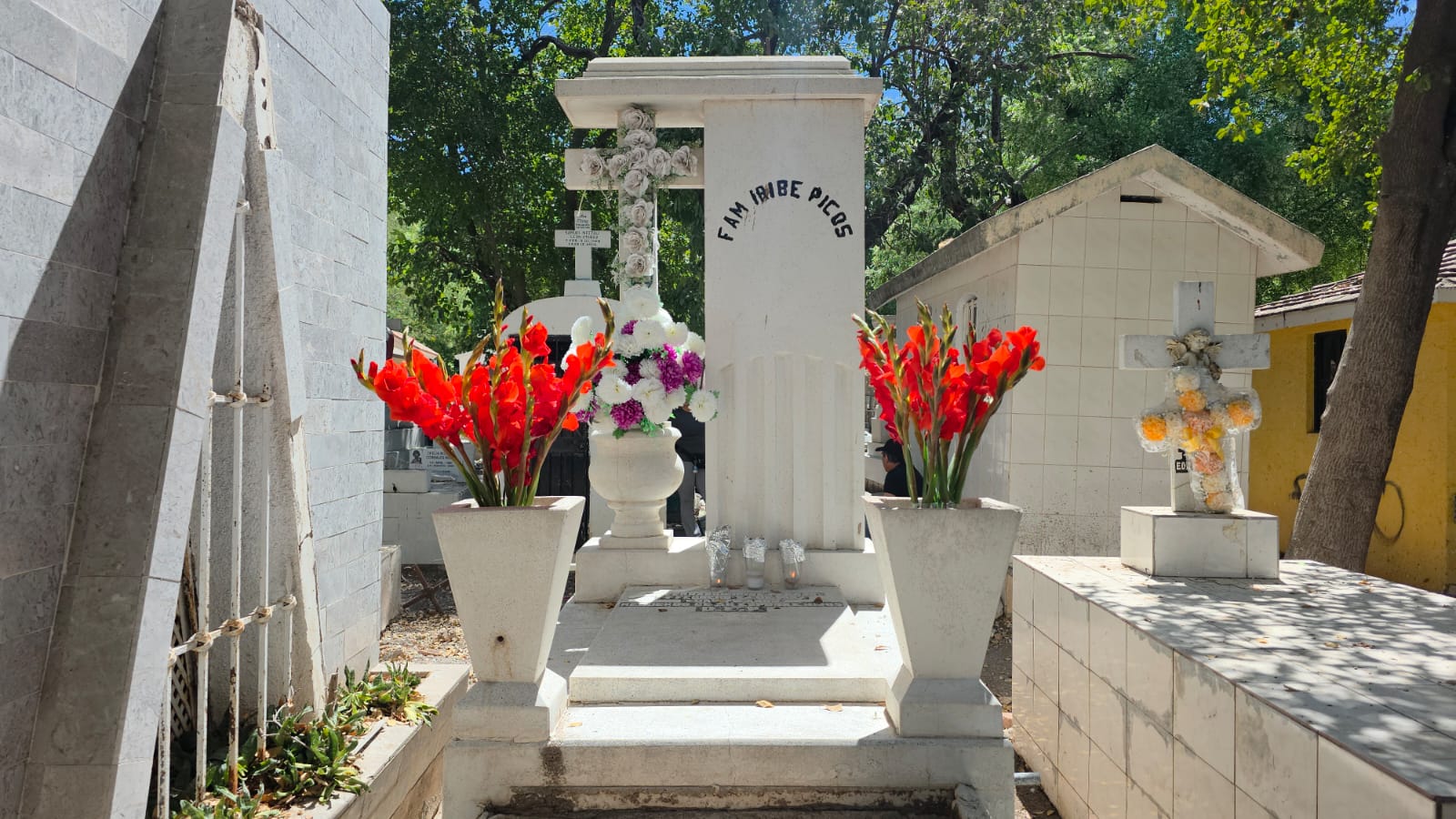 Panteón de Culiacán en Día de las Madres