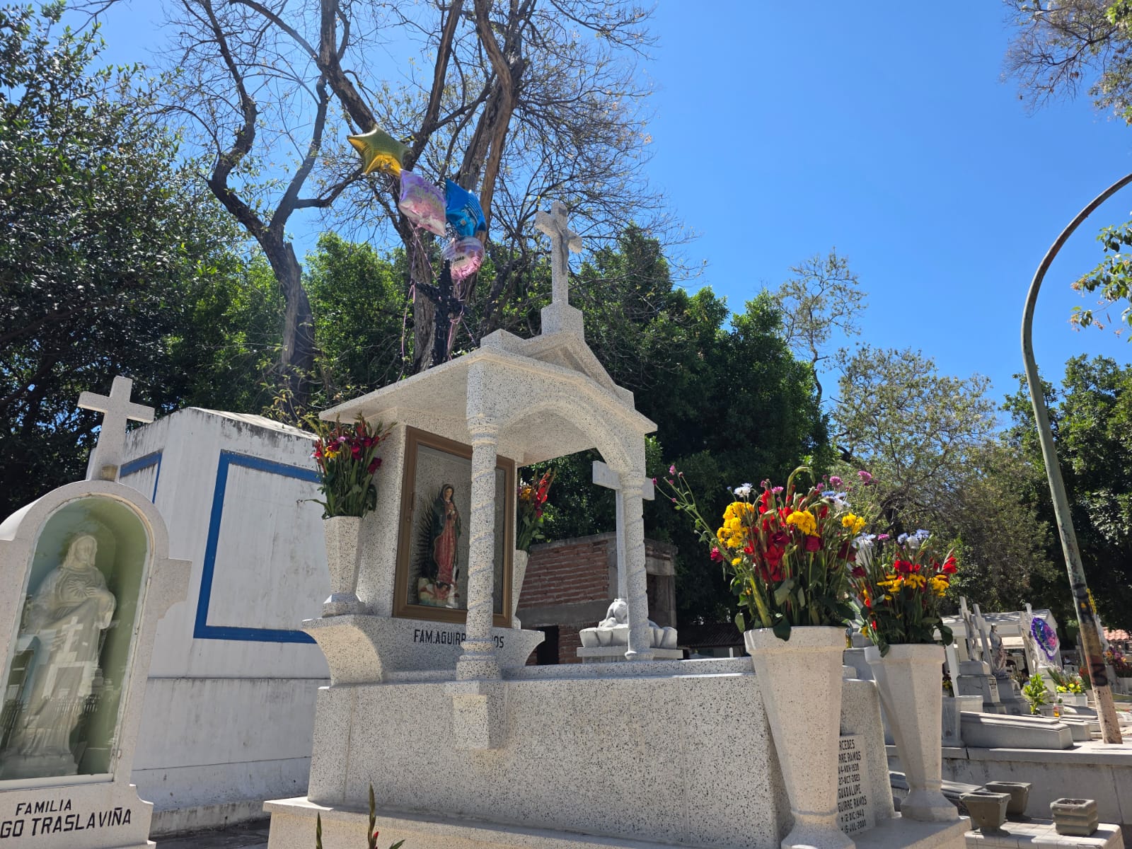 Panteón de Culiacán en Día de las Madres