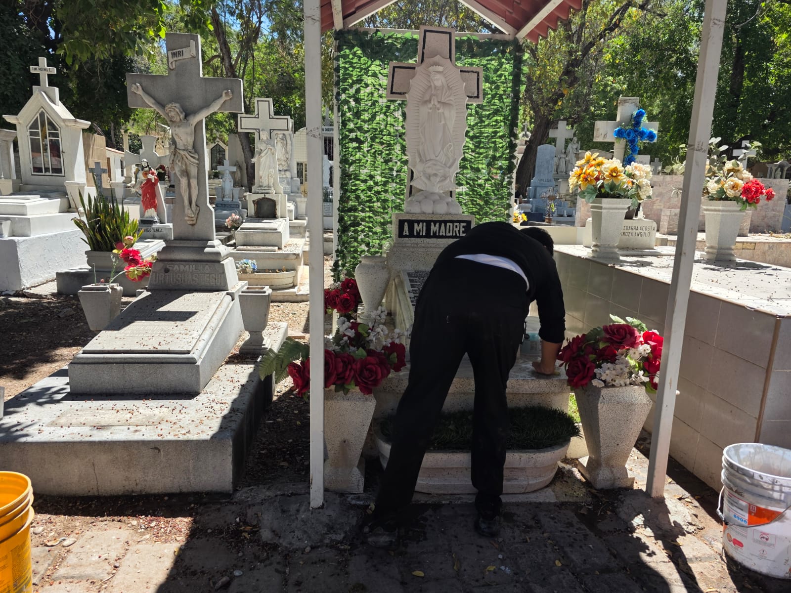 Panteón de Culiacán en Día de las Madres