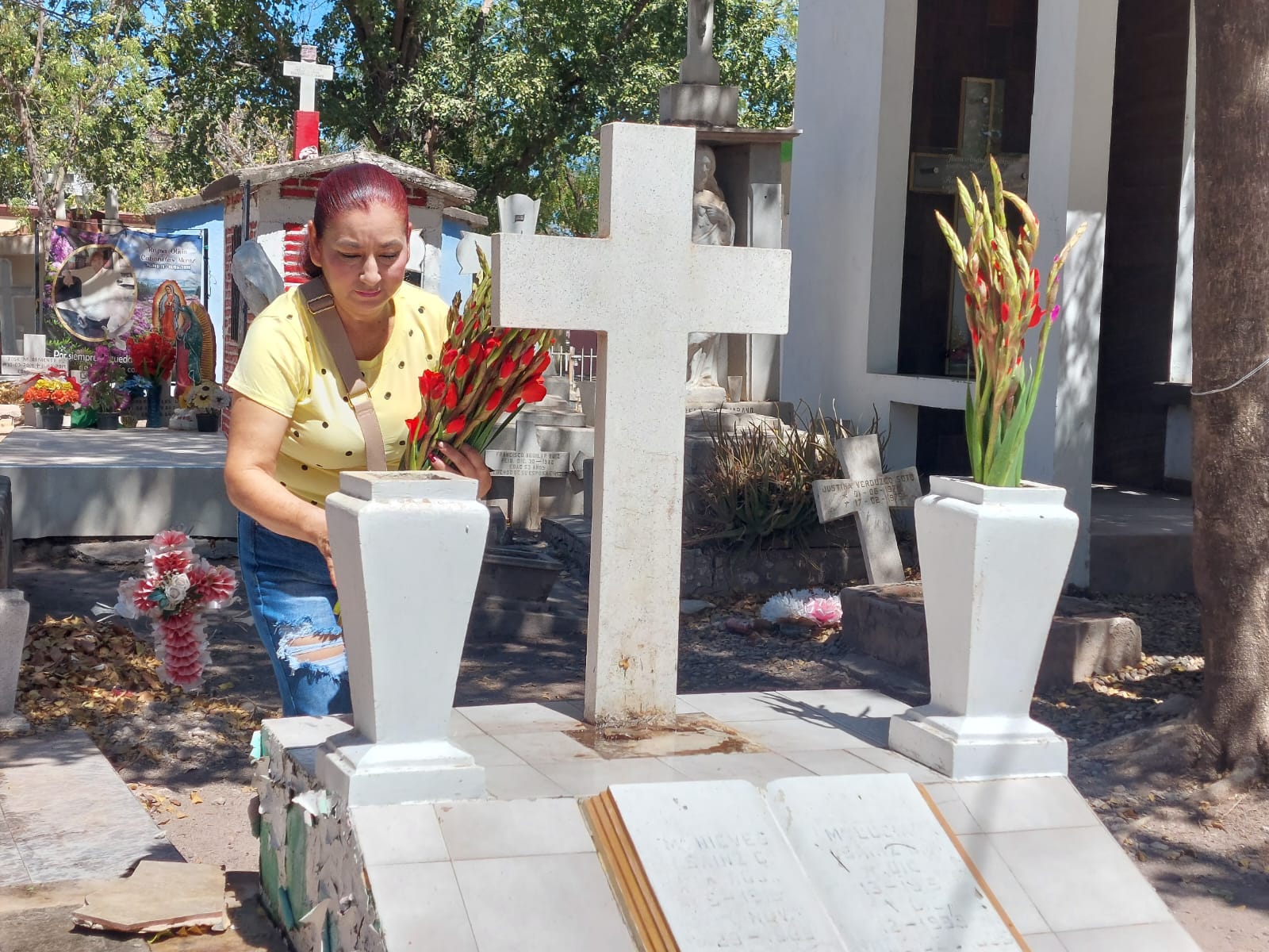Panteón de Guamúchil