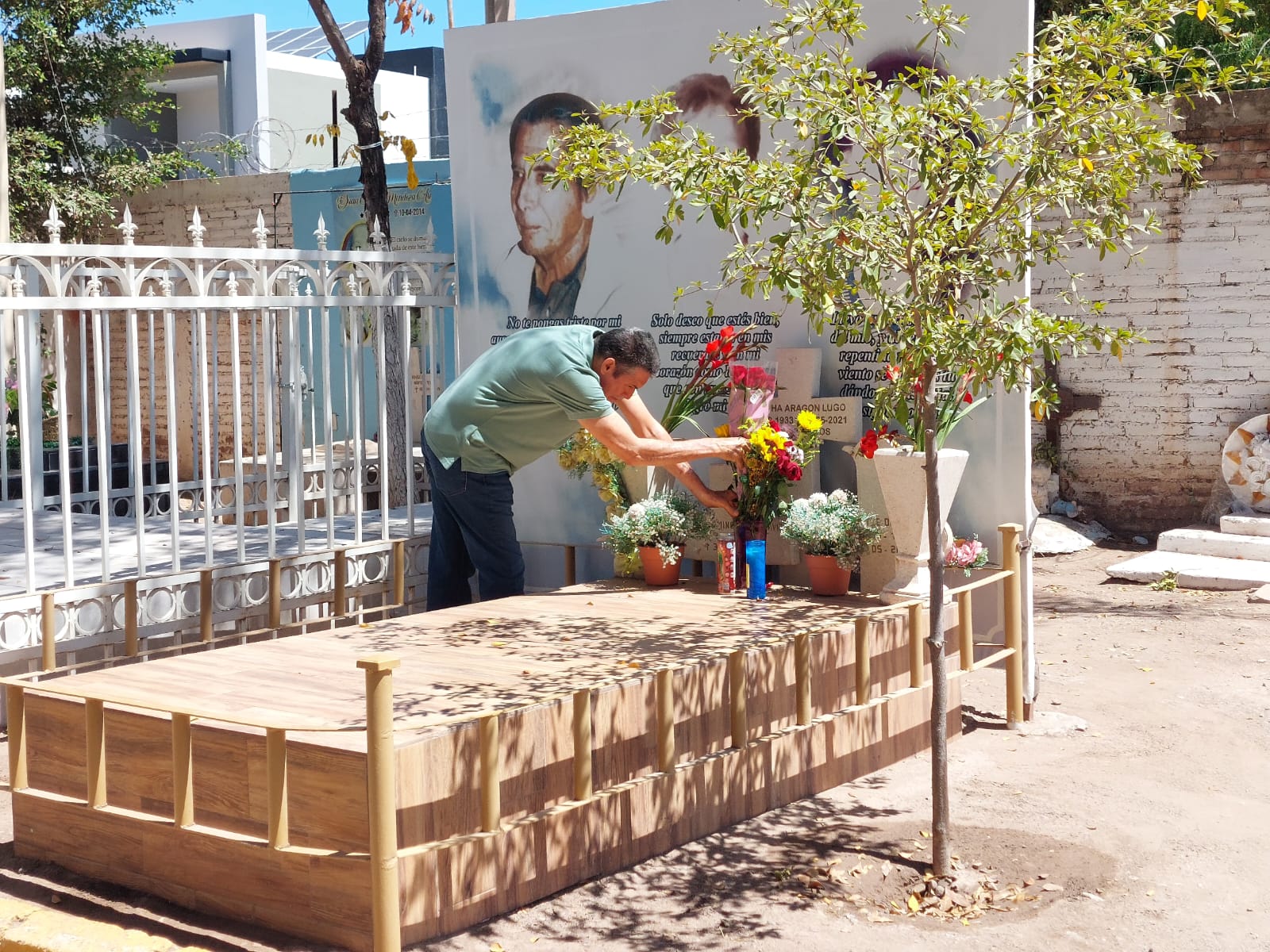 Panteón de Guamúchil