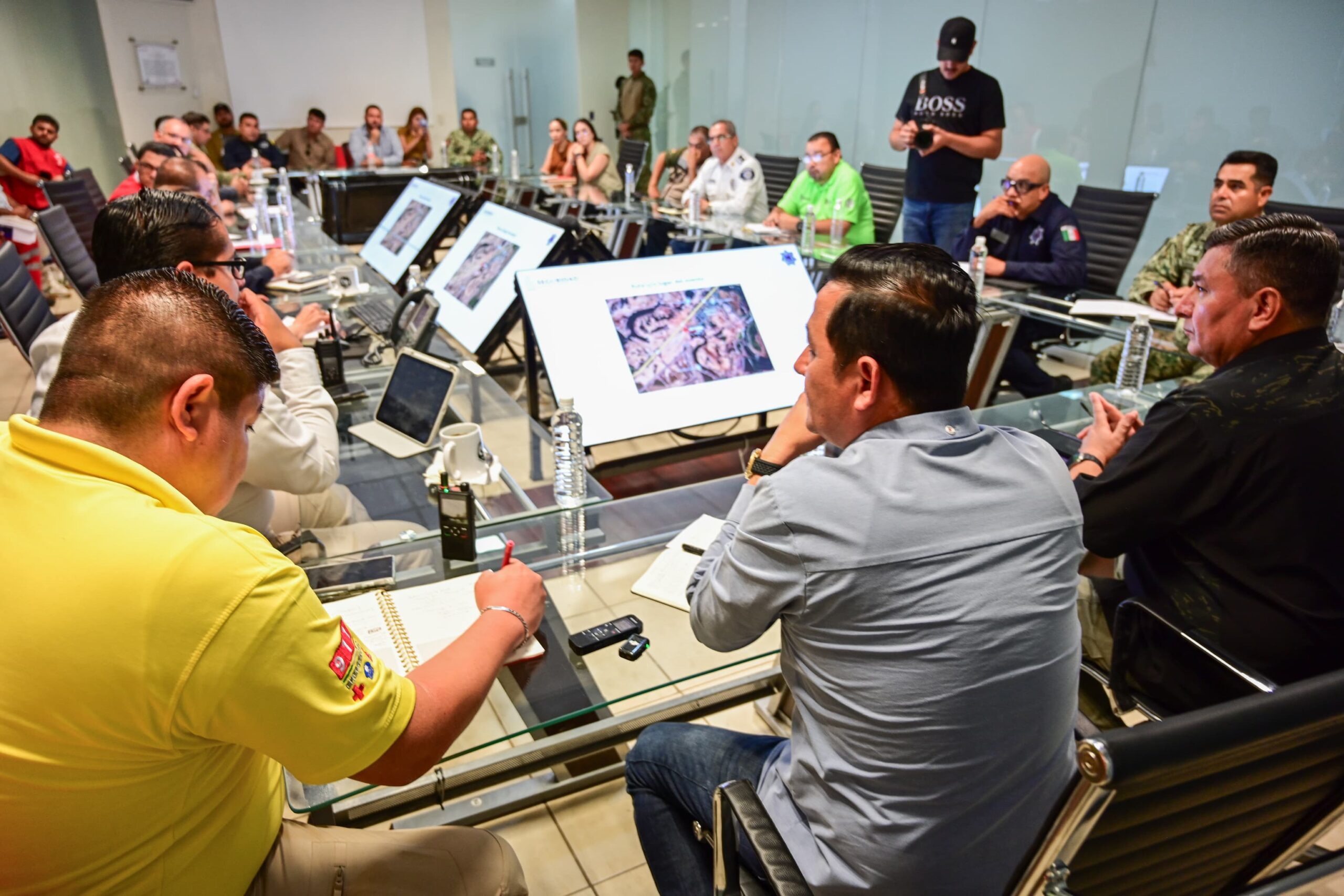 Grupo Interinstitucional, Protección Civil y cuerpos de auxilio sostuvieron una reunión con autoridades de Navolato