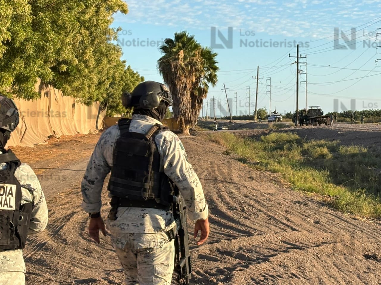 Persecución a balazos entre militares y delincuentes en Villa Juárez, Navolato