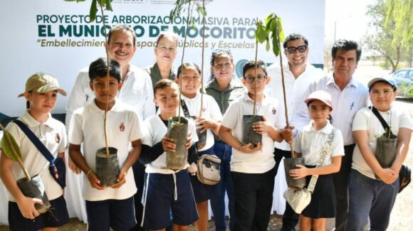 Con la plantación de 200 árboles, Sebides fortalece áreas verdes en Mocorito, Sinaloa