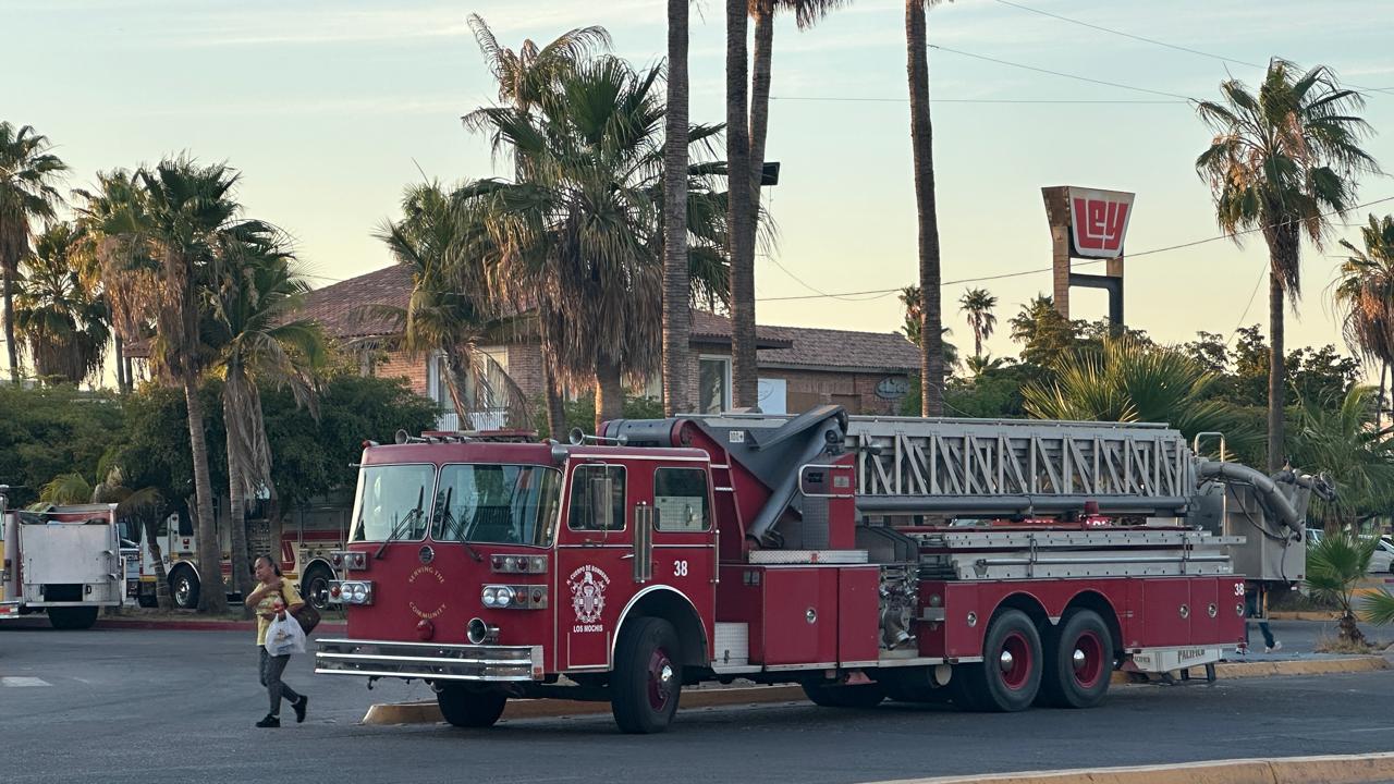 Plaza Fiesta Las Palmas en Los Mochis, tras incendio