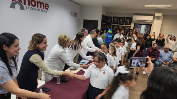 Japama premia a ganadores del concurso “Donde fluye el agua crece la igualdad”