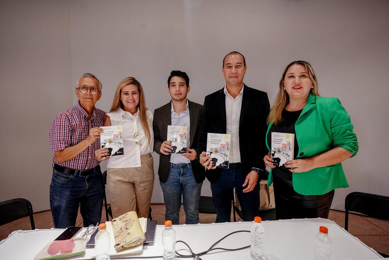 Mazatlán, Sinaloa, ‘bajo la lupa’; presentan libro que revela cómo el puerto se transformó en una potencia turística e inmobiliaria