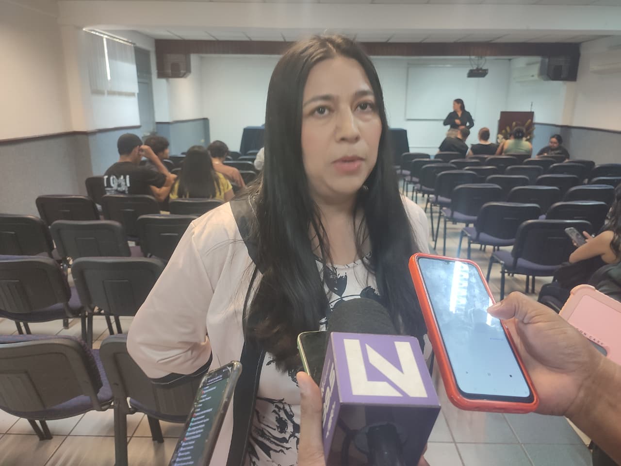 Presentan en Mazatlán el libro “Sólo me dijeron que nos íbamos. Niñez y adolescencia desplazadas en el norte de México”