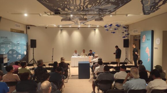 Presentan la obra “Turismo y Futbol 2026” y plantean análisis de identidad deportiva en Mazatlán, Sinaloa