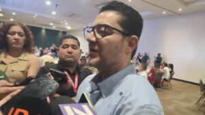 presidente del colegio de profesionistas en contaduría publica del sur de sinaloa guillermo hernandez lizarraga
