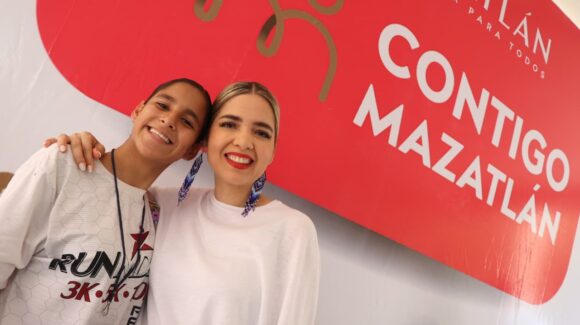 Programa “Contigo Mazatlán” llega a Villas del Estero con atención directa a vecinos