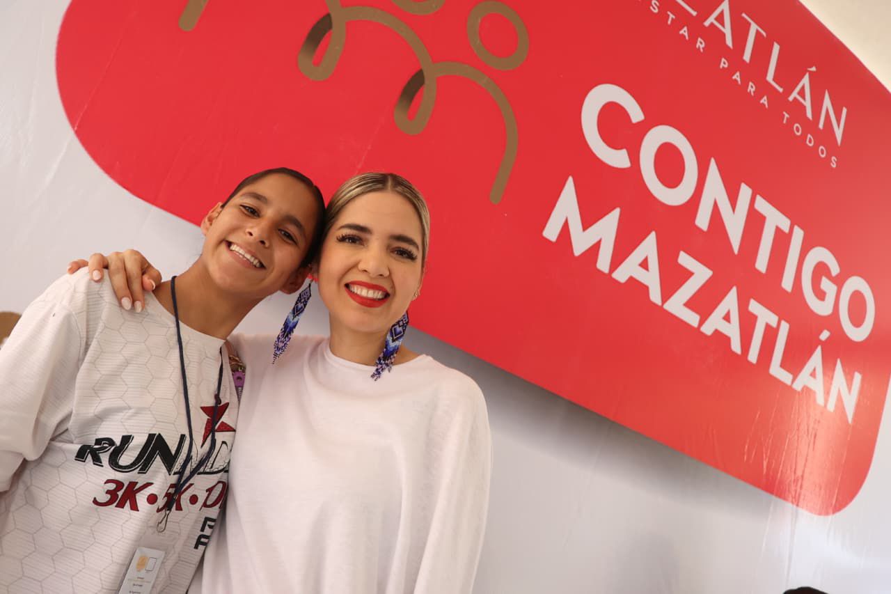 Programa "Contigo Mazatlán" llega a Villas del Estero