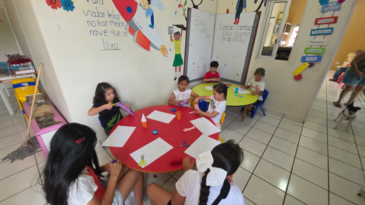 Programa "Pequeños Lectores" en Mazatlán