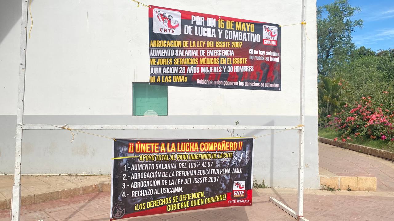 Protesta de trabajadores de la CNTE en Guasave