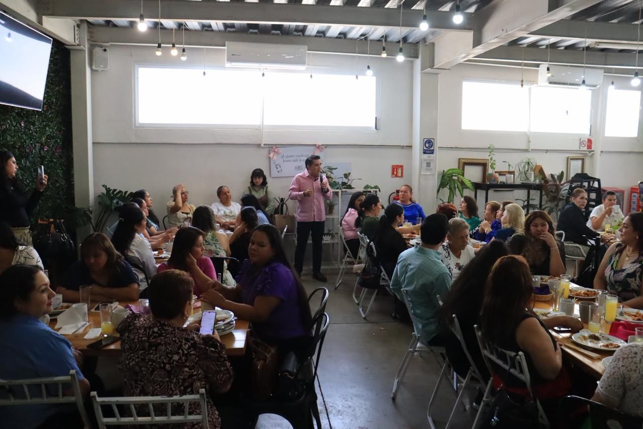 PVEM Sinaloa celebra a madres de familia por su día