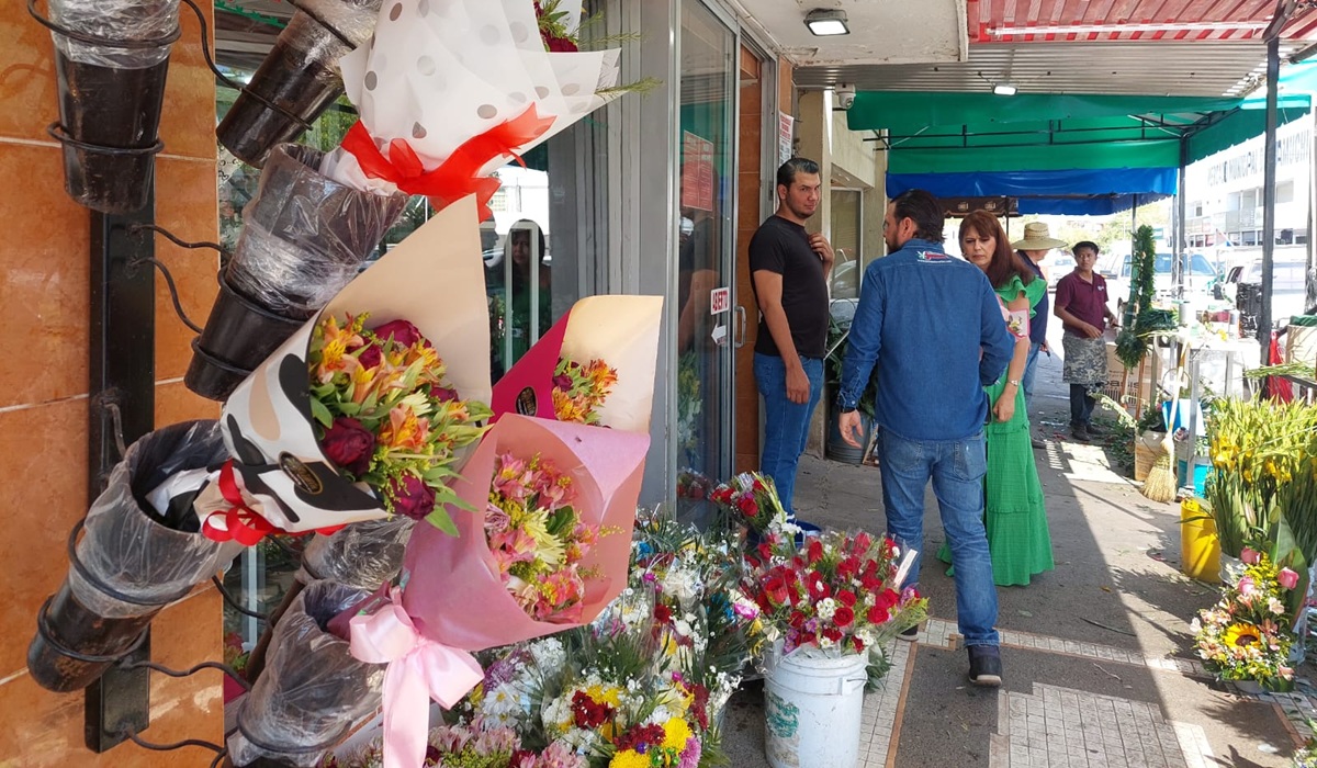 Florerías de Guamúchil esperan repunte en sus ventas por el Día de las Madres