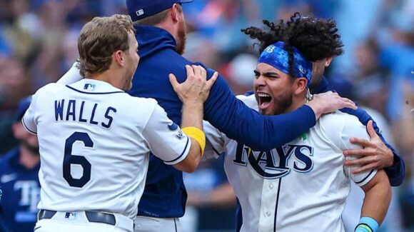 ¡El héroe! Jonathan Aranda le da el triunfo a los Rays de Tampa Bay