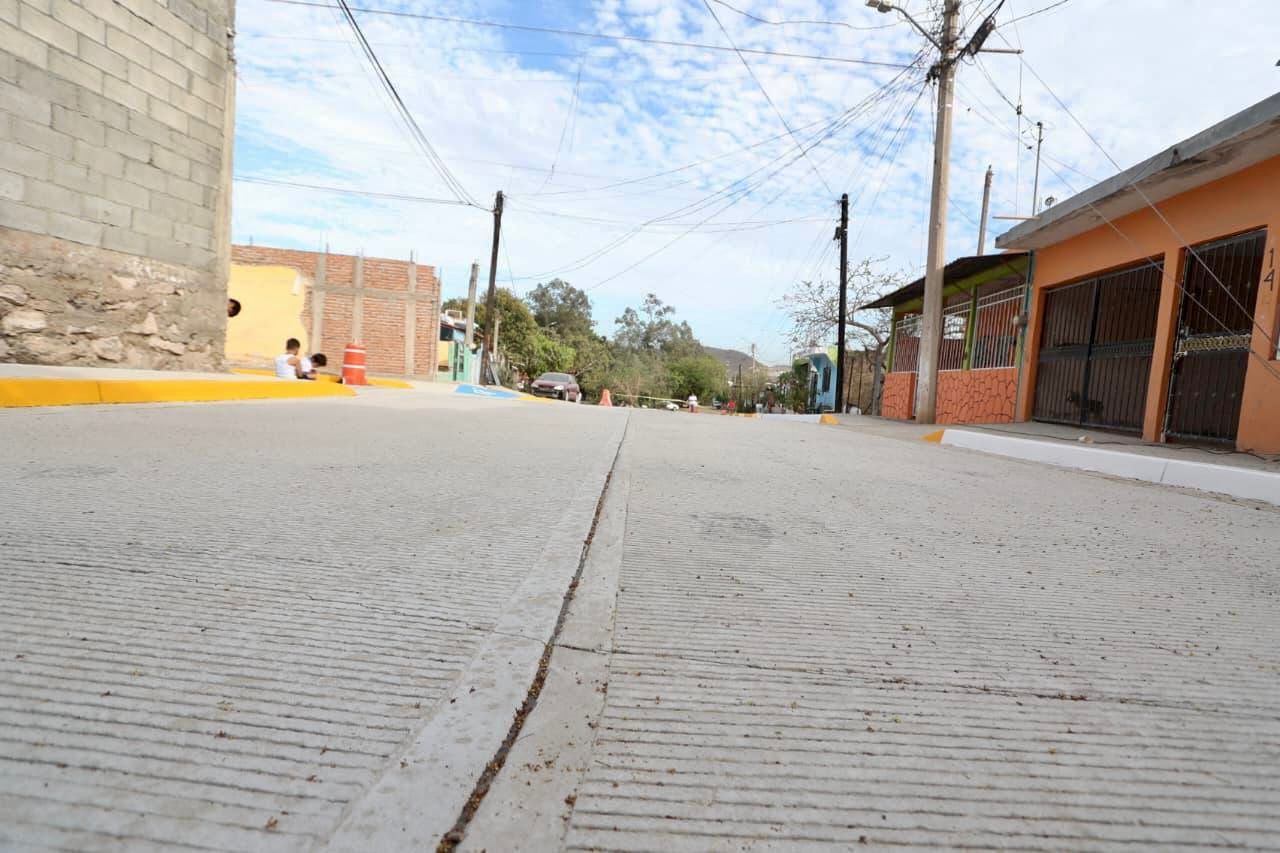 Rehabilitan calle de la Genaro Estrada, Mazatlán